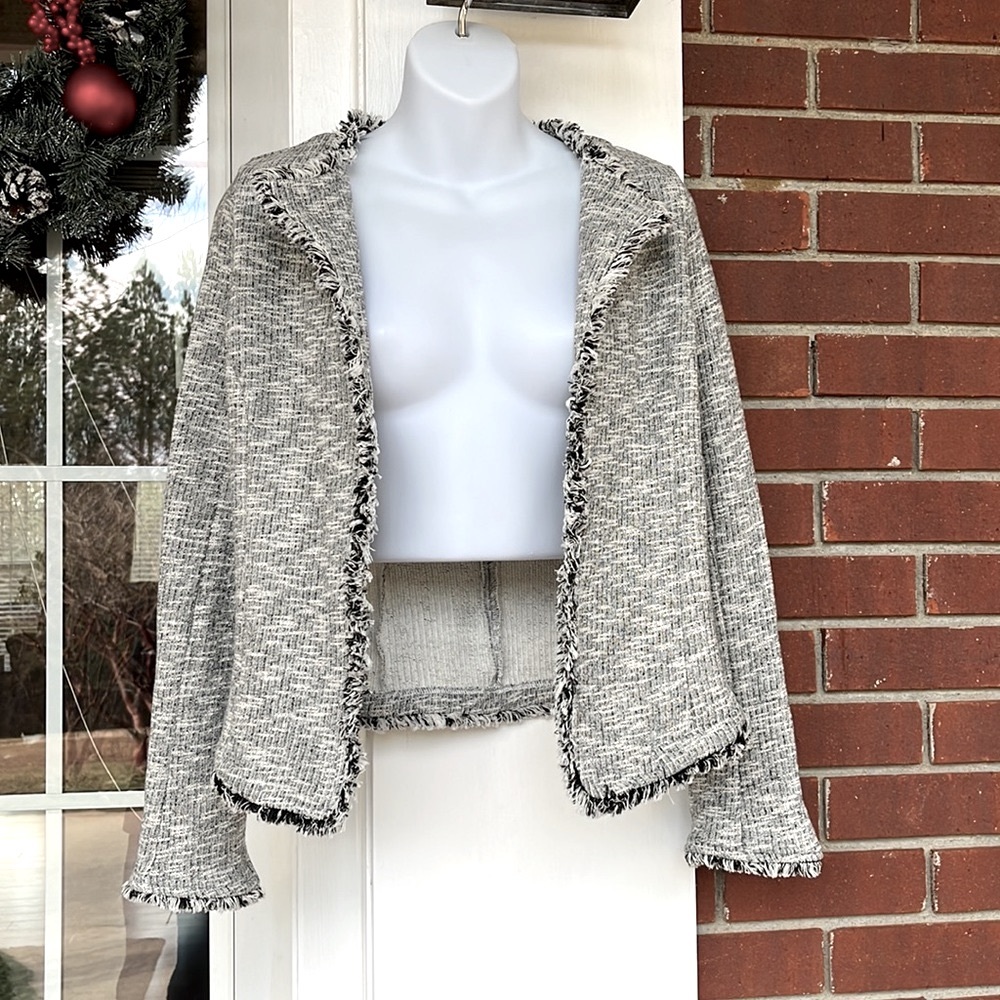 NWT Daily Thread Black and Cream X-Small Frayed Edges Collarless Blazer